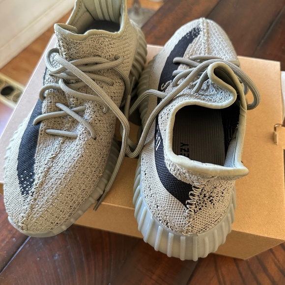 Yeezy 350 sply v2 - Picture 6 of 8